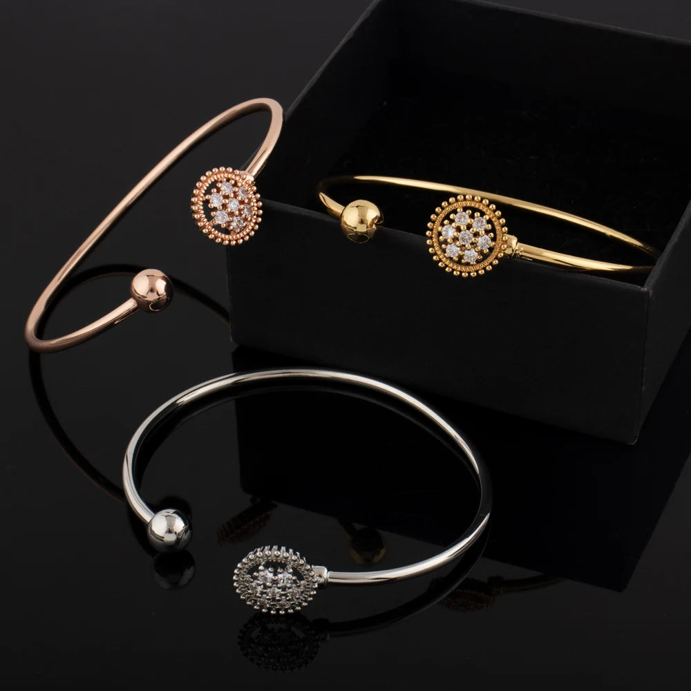 Italian Zircon Flower Bracelet, Adjustable Bangle for Women, Romantic Wedding Party Gift, Chic Accessories for Jew