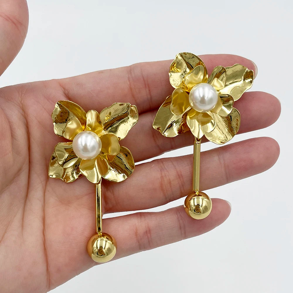 Butterfly Wings Stud Earrings For Women Luxury White Imitation Pearl Jewellery Anti-allergy Party Waterproof Aesthetic Jewelry
