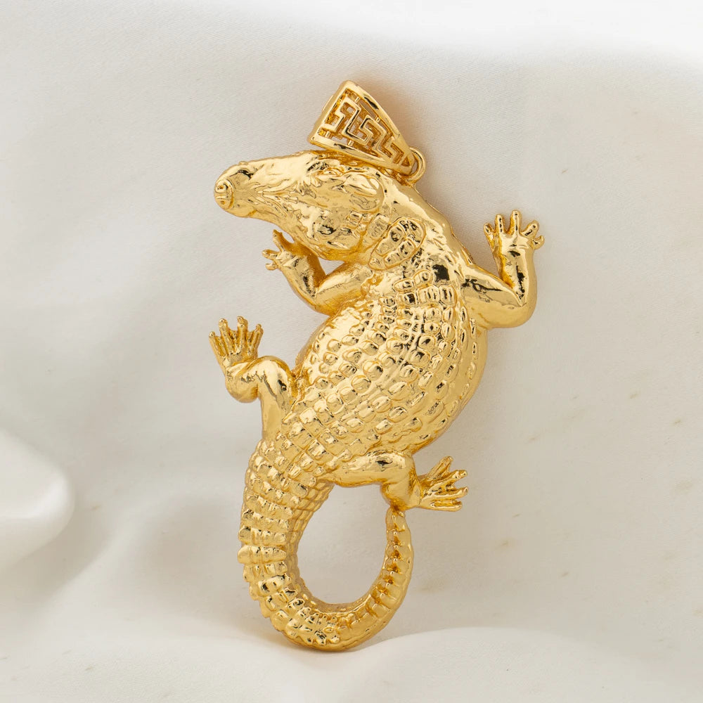 Elephant Design Pendant for Men and Women Fashion Gold Color Jewelry High Quality Unique Leopard Crocodile Pendant without Chain