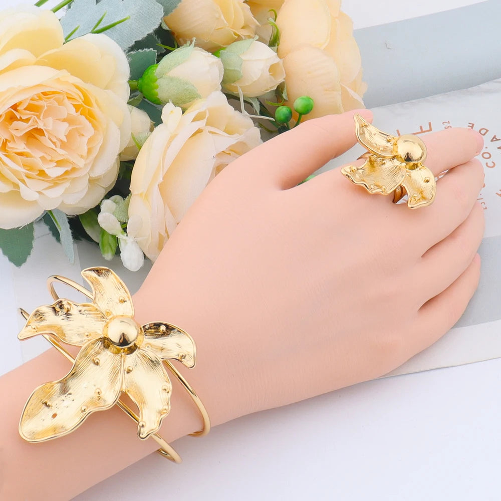 African Gold Plated Fallen Flowers Design Necklace Earrings Bracelet Ring Jewelry Set for Women Classic Gold Color Party Gift