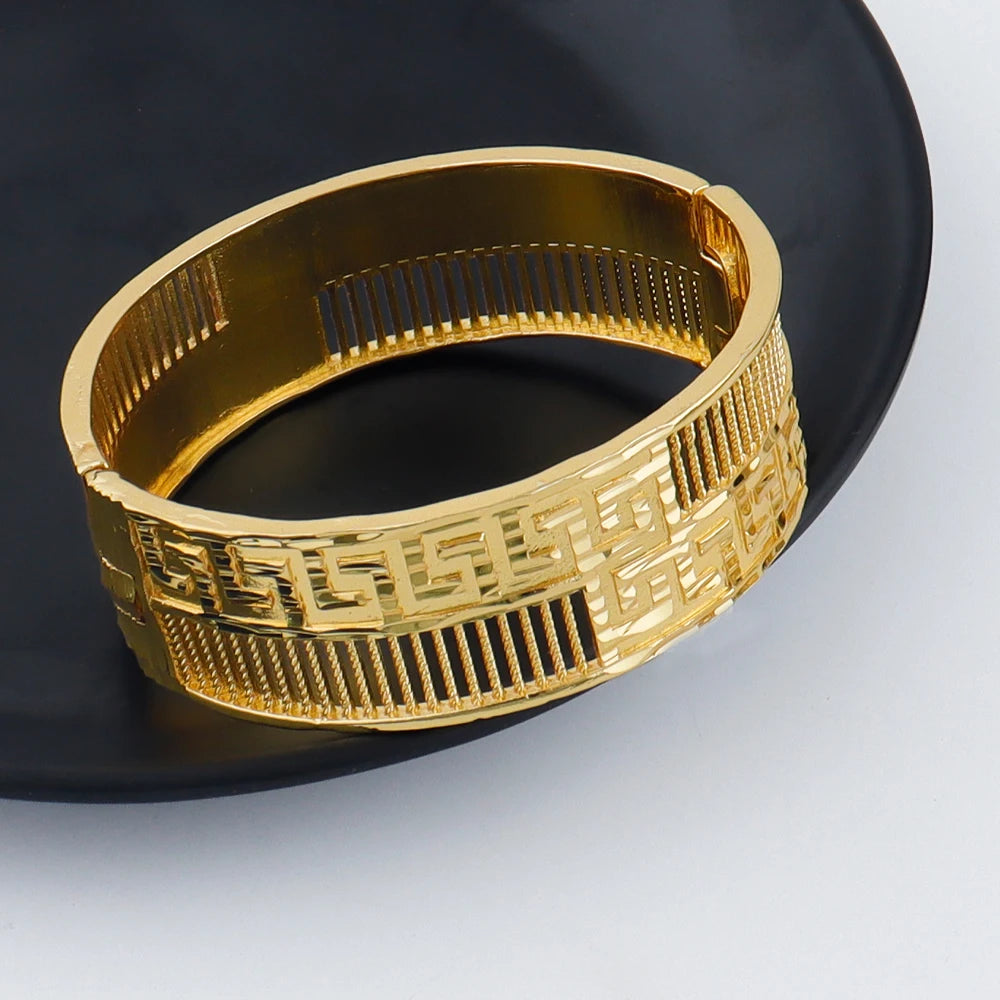 france luxury accessorie 24k gold plated earrings necklaces bracelets ring east jewelry sets dubai jewelry Exquisite gifts