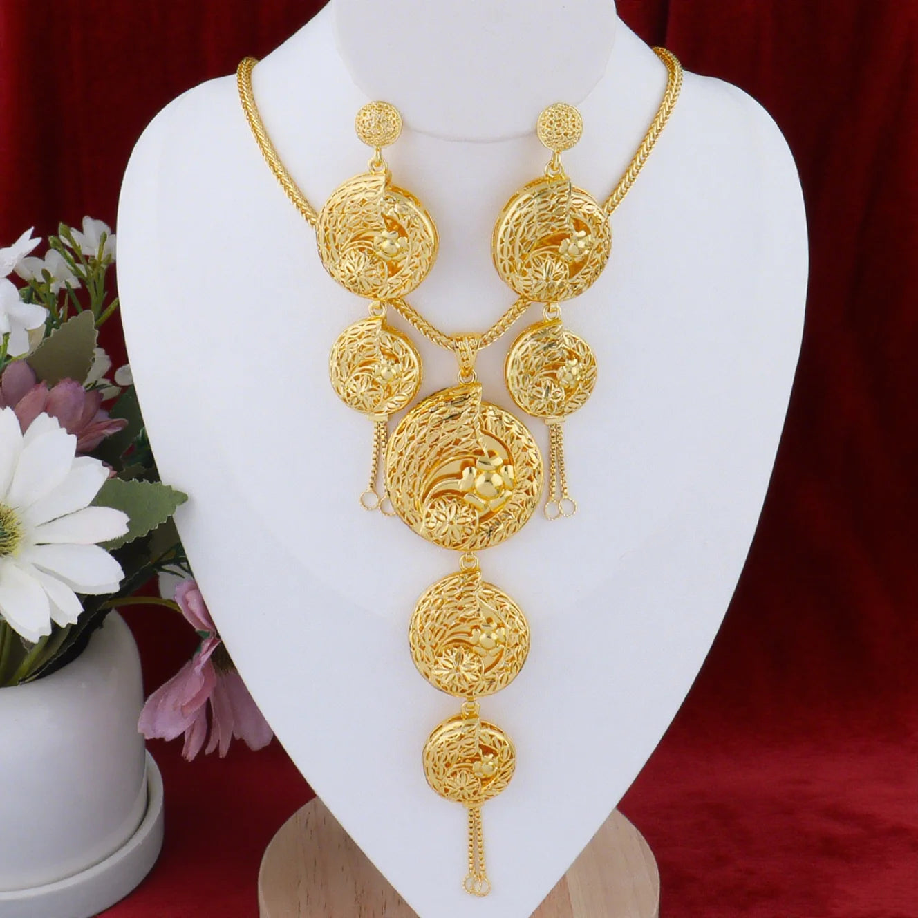 18K Gold Plated Dubai Inspired Jewelry Set for Women with Complex Flower Design Chain Necklace Charms Earrings - Perfect for Par