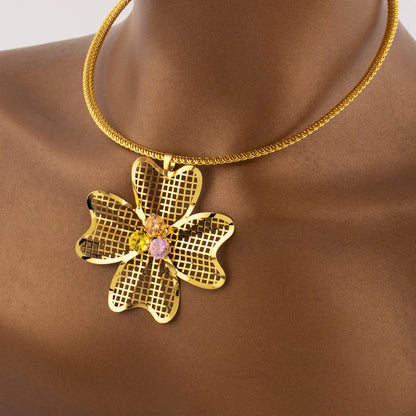Nigerian  Color Jewelery Set Dubai Ethiopia New Trend Hollow Flower Inlaid With Zircon Earring Necklace For Graduation Gift