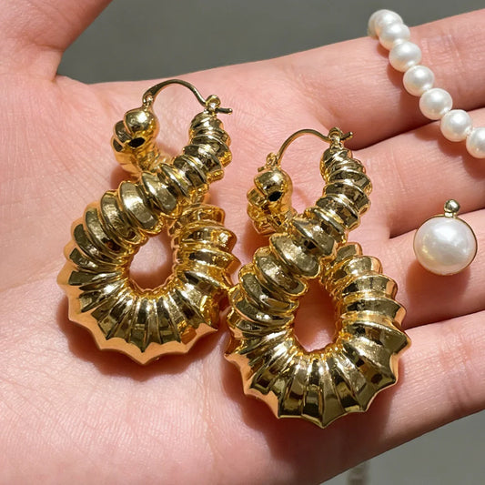 vintage gold color earrings jewelry accessories twisted exaggerated irregular earrings for women New Trend Jewelry Gifts