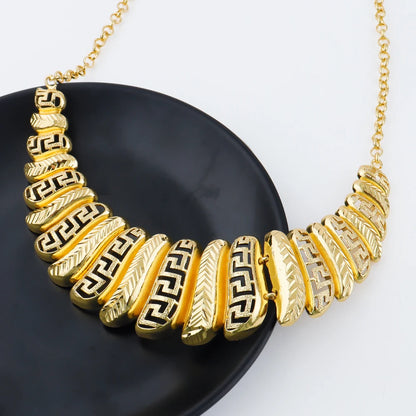 Dubai Women's Jewelry Sets Necklace Earrings Bracelet and Ring Sets Perfect for Banquets and Weddings Wholesale Free Shipping