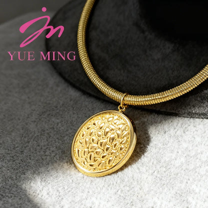 Women Dubai Gold Jewelry Set Sumptuous Wedding Necklace Pendant Premium Gold Plated Bracelet Ring Exquisite Piercing Earrings