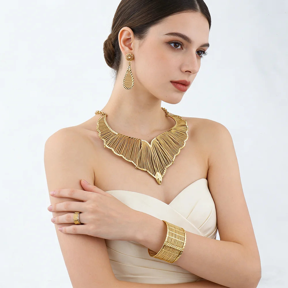 Hot Selling Italian 24k Gold Plated Jewelry Set Women's Wedding Party Banquet Big Pendant Earrings Bracelet Ring Sets Gifts