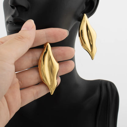Fashion Drop Earrings for Women Exquisite Geometry Heart Shape Design Earrings Daily Wear Versatile Jewelry Birthday Gifts