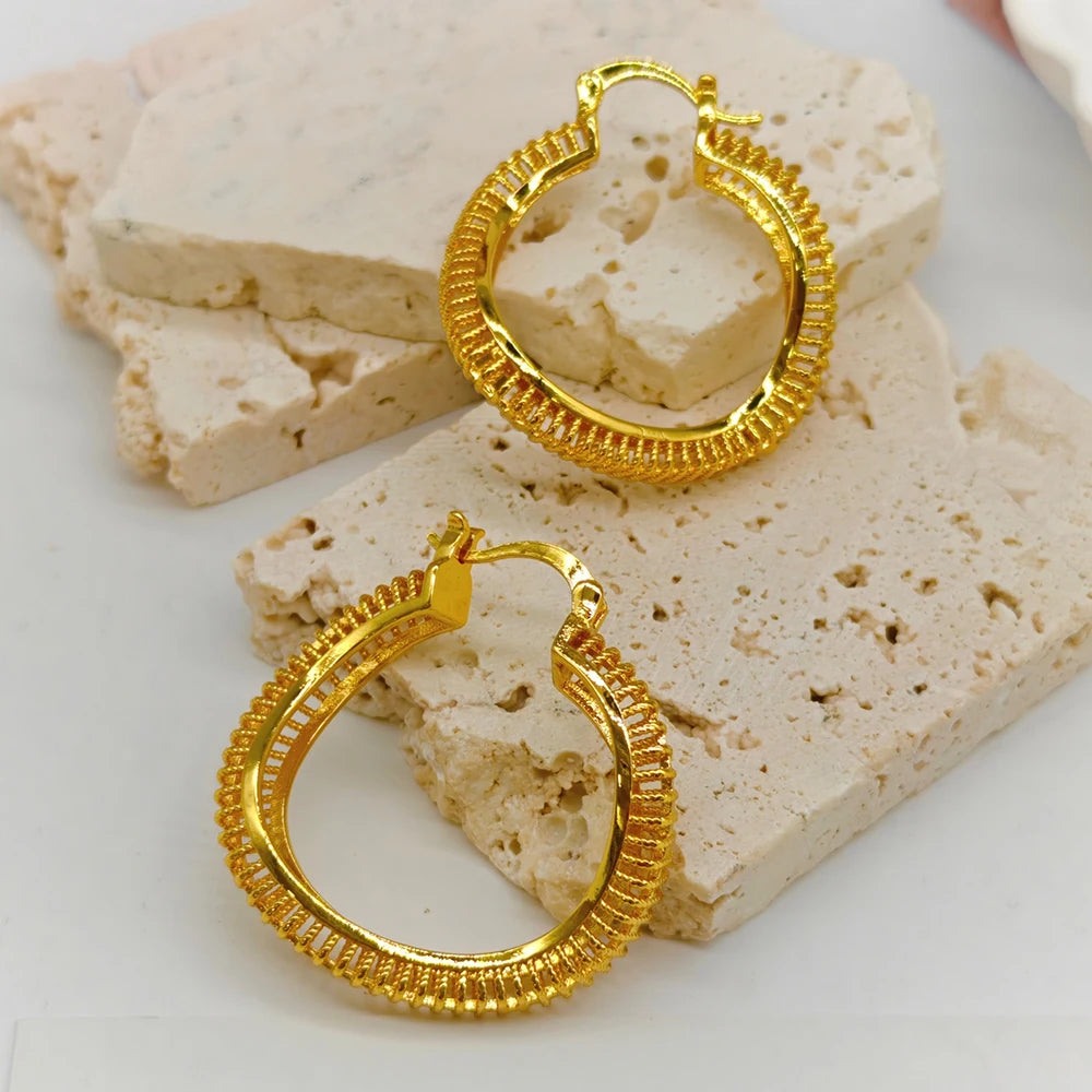 4Sets Fancy Hollow Out Pattern Earrings for Women Metal Style U Shape Circle Earrings Modern Fashion Girls Ear Jewelry Accessory