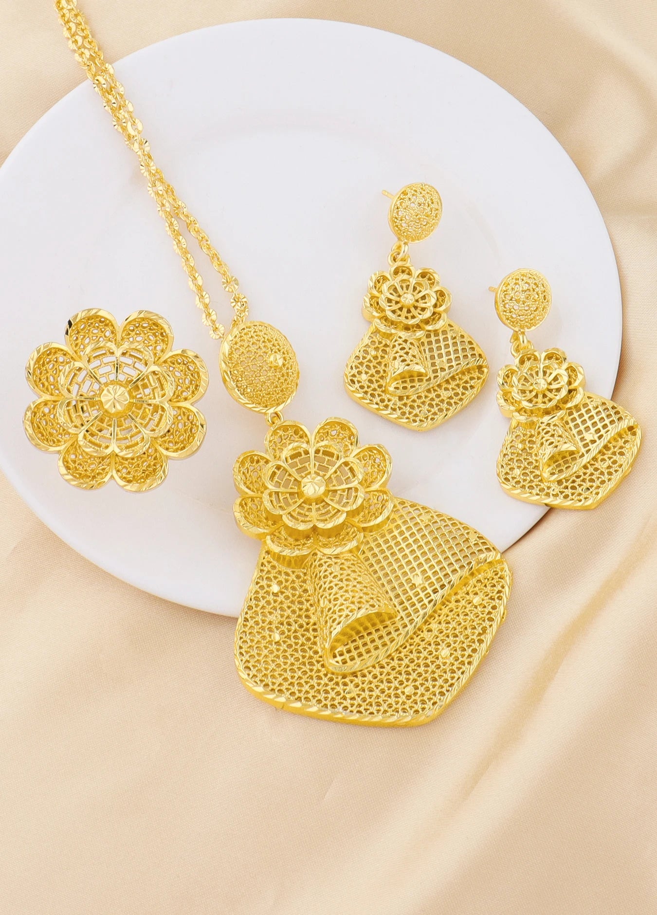 Tone African Floral Motif Bridal Necklace And Earring Set Lightweight Alloy Dubai-Nigeria Wedding Gift Wholesale Boxed