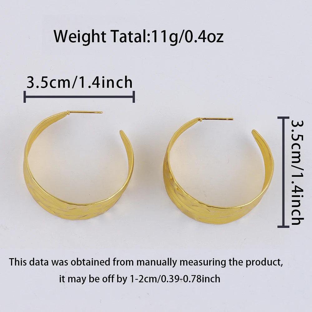 Fashion Metal Geometric Circular Hoop Earrings Classic Wrinkle Texture Design For Women C Shape Earrings Jewelry Gift