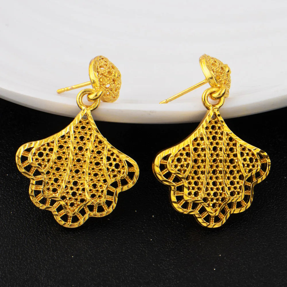 Luxury Women's Hollow Jewelry Set Dubai Middle Eastern Earrings Ring Nigerian Necklace Wedding Party Favors