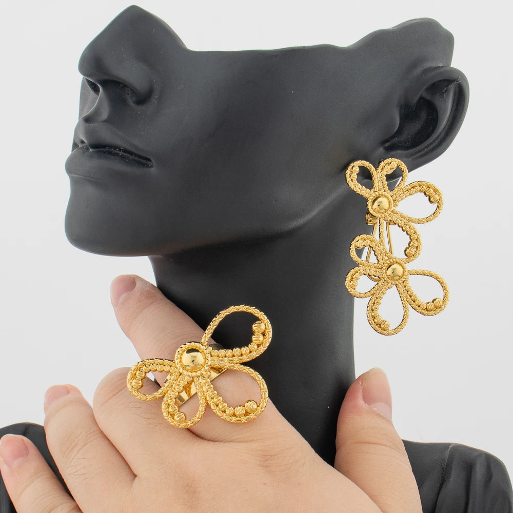 Fashion Women Jewelry Set for Party Gold Color Clip Earrings and Finger Ring 2Pcs Set Exquisite Hollow Out Earrings Ring Jewelry