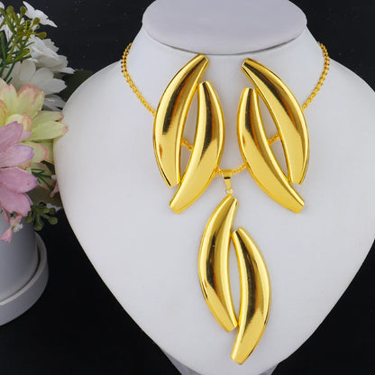 Dubai 18K Gold Plated Moon Shape Necklace Earrings Set for Women Noble African Gold Color Party Wedding Banquet Jewelry Gift