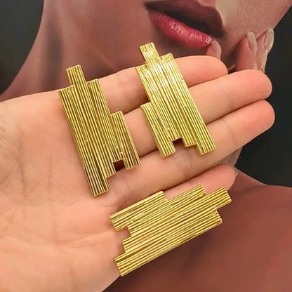 Gold Color Earrings Ring Sets Waterproof Round Clip Earrings Daily Wear Elegant Trendy Jewelry Set for Women Party Birthday Gift