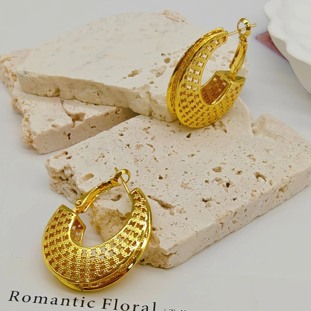 4Sets Fancy Hollow Out Pattern Earrings for Women Metal Style U Shape Circle Earrings Modern Fashion Girls Ear Jewelry Accessory