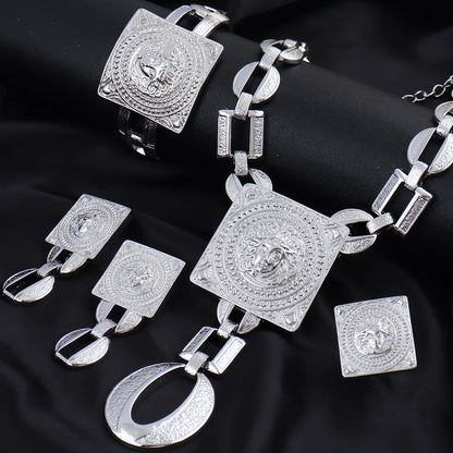 Hot Sale Fashion Ladies Jewelry Set for Women Simple Fashion Jewelry Accessories Face Design Large Square Ring Luxury Gift