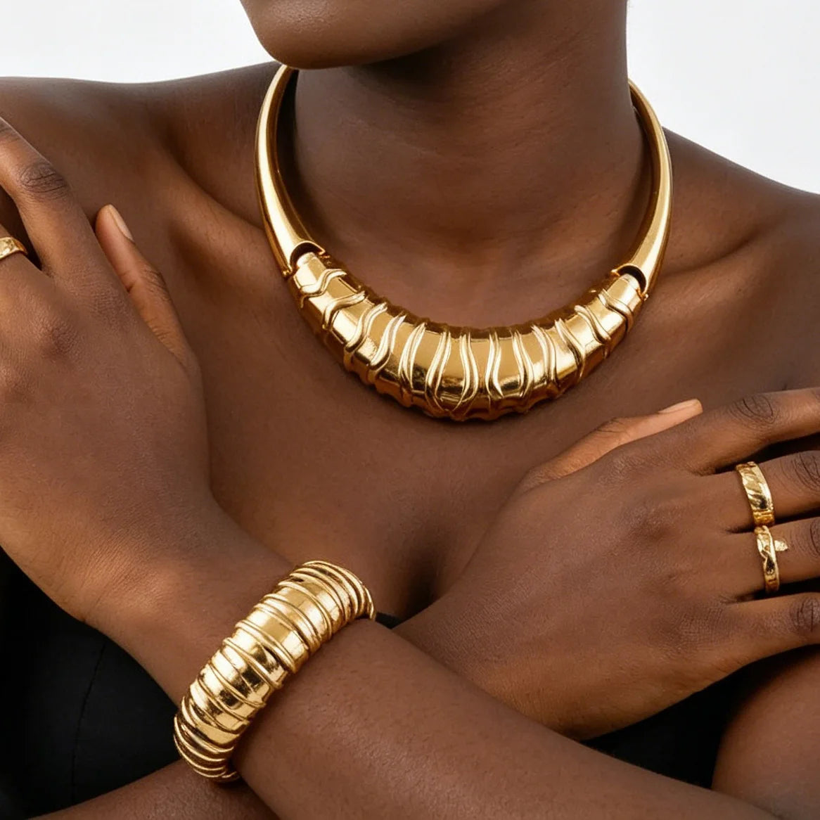 Dubai Jewelry Set For Women 18K Gold Plated Luxury Necklace Earrings Bracelet And Ring Set Jewelry For Wedding Party Trending