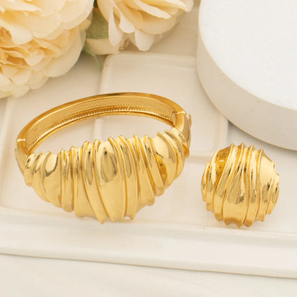 18K Gold Tone Wide Water-Texture Metal Bangle & Open Cuff Ring Set for Women, Chunky Twisted Bracelet, Fashion Jewelry Women Set