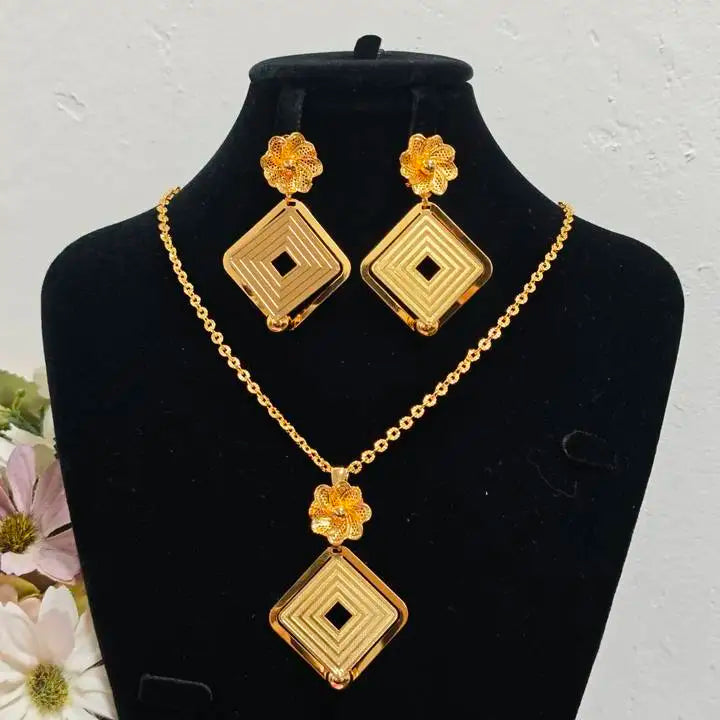 African Gold Color Women Necklace and Earrings Trend Dubai Flower Hollow Out Jewelry Set Gift For Party Wedding Daily Accessorie