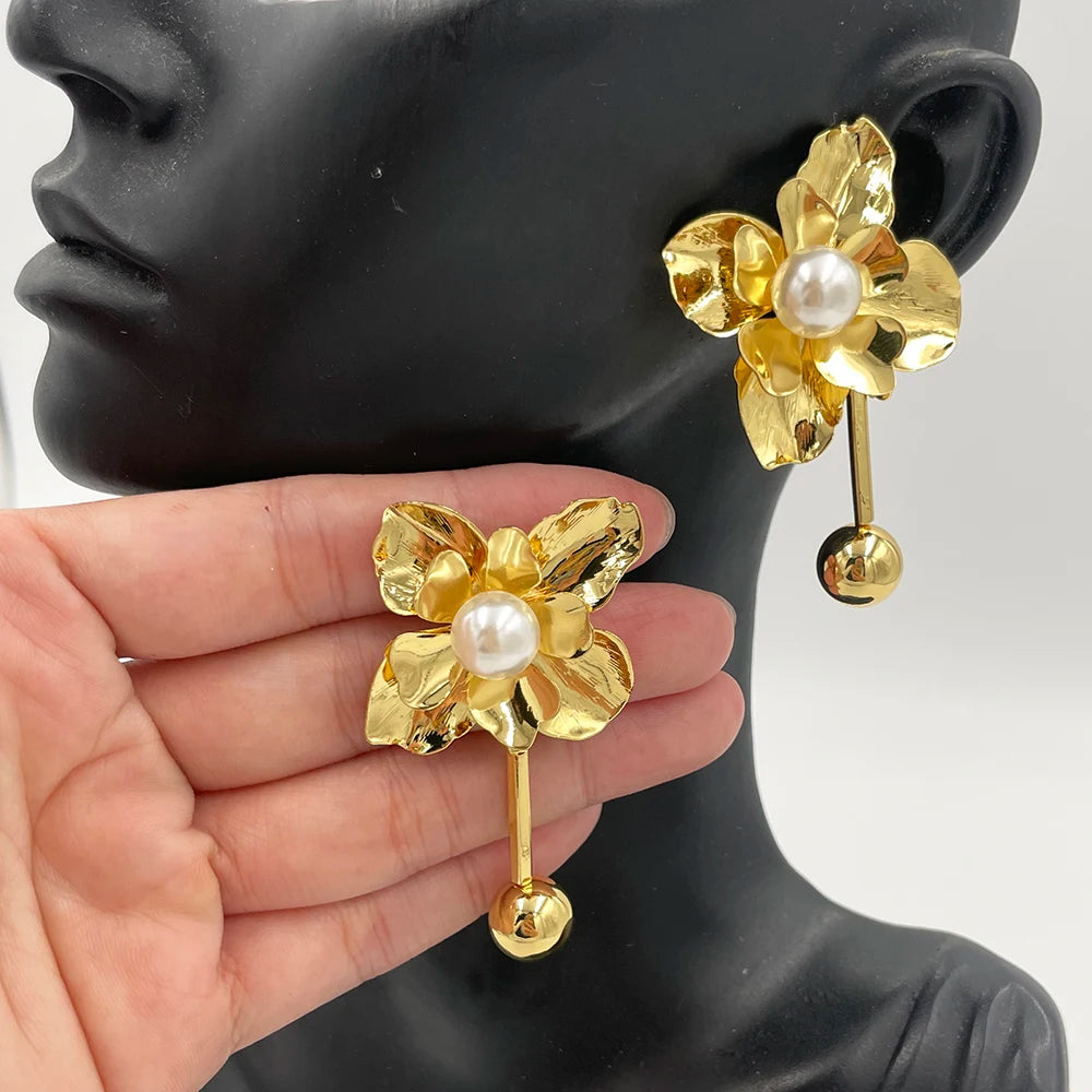 Butterfly Wings Stud Earrings For Women Luxury White Imitation Pearl Jewellery Anti-allergy Party Waterproof Aesthetic Jewelry