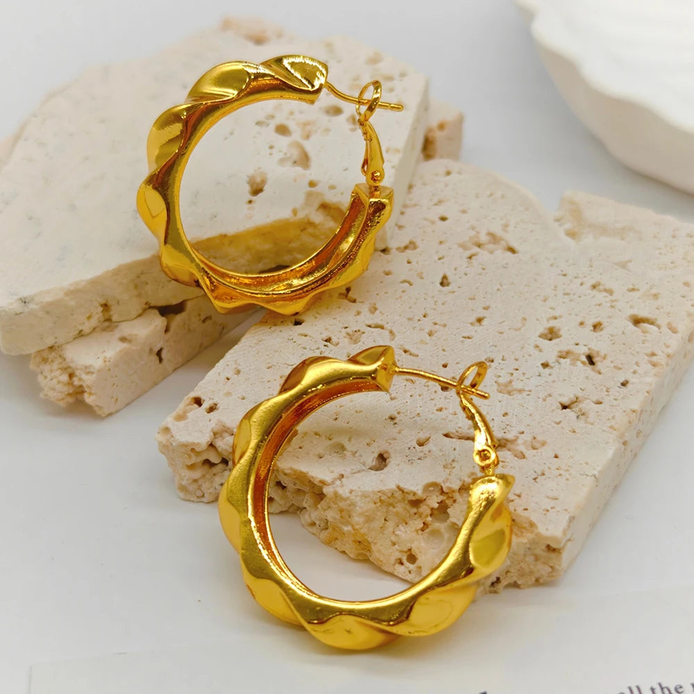 4Sets Fancy Hollow Out Pattern Earrings for Women Metal Style U Shape Circle Earrings Modern Fashion Girls Ear Jewelry Accessory