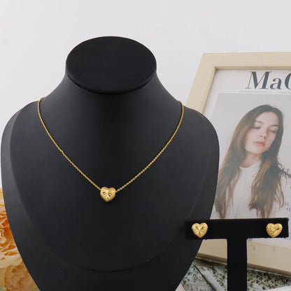 Vintage Love Heart Pendant Necklace Gold Plated Stainless Steel Jewelry for Women Trend Aesthetic Jewelry Birthday Gifts