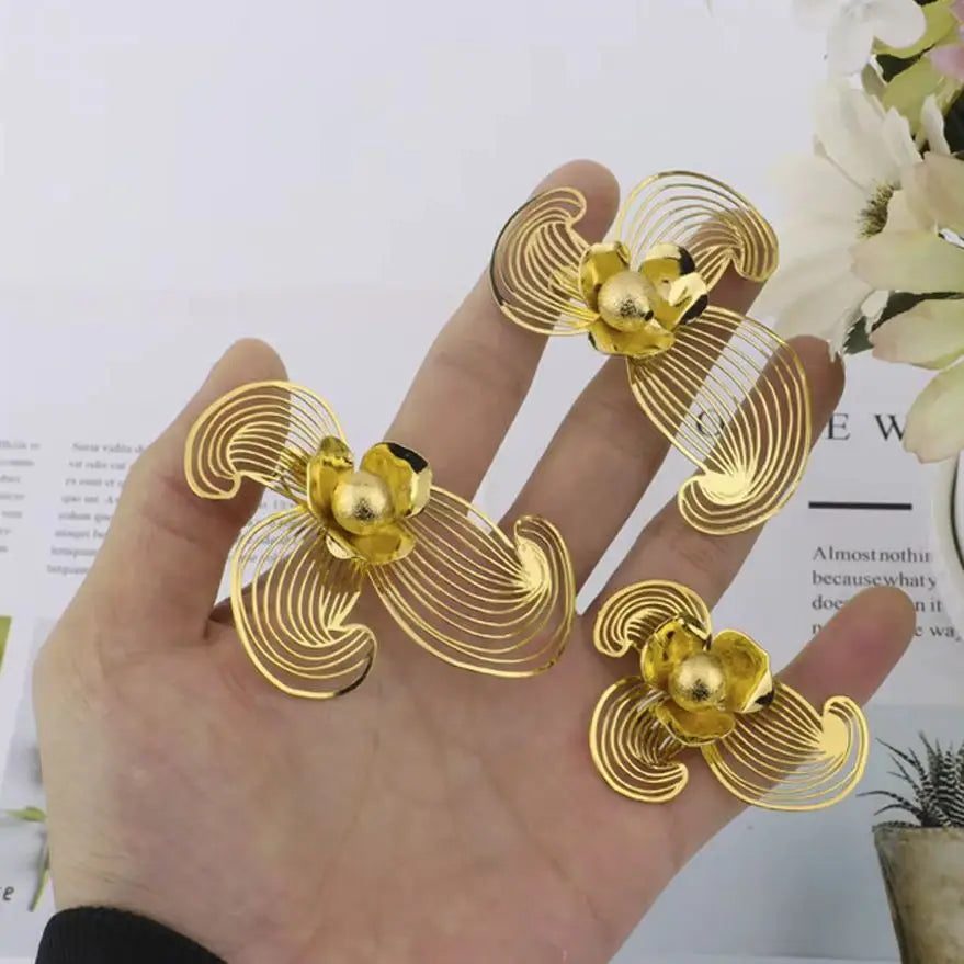 18K Gold Plated Vintage Flower Hollow Earrings & Ring Set, France Style Jewelry Gift for Women, Valentine's Day Party Accessorie