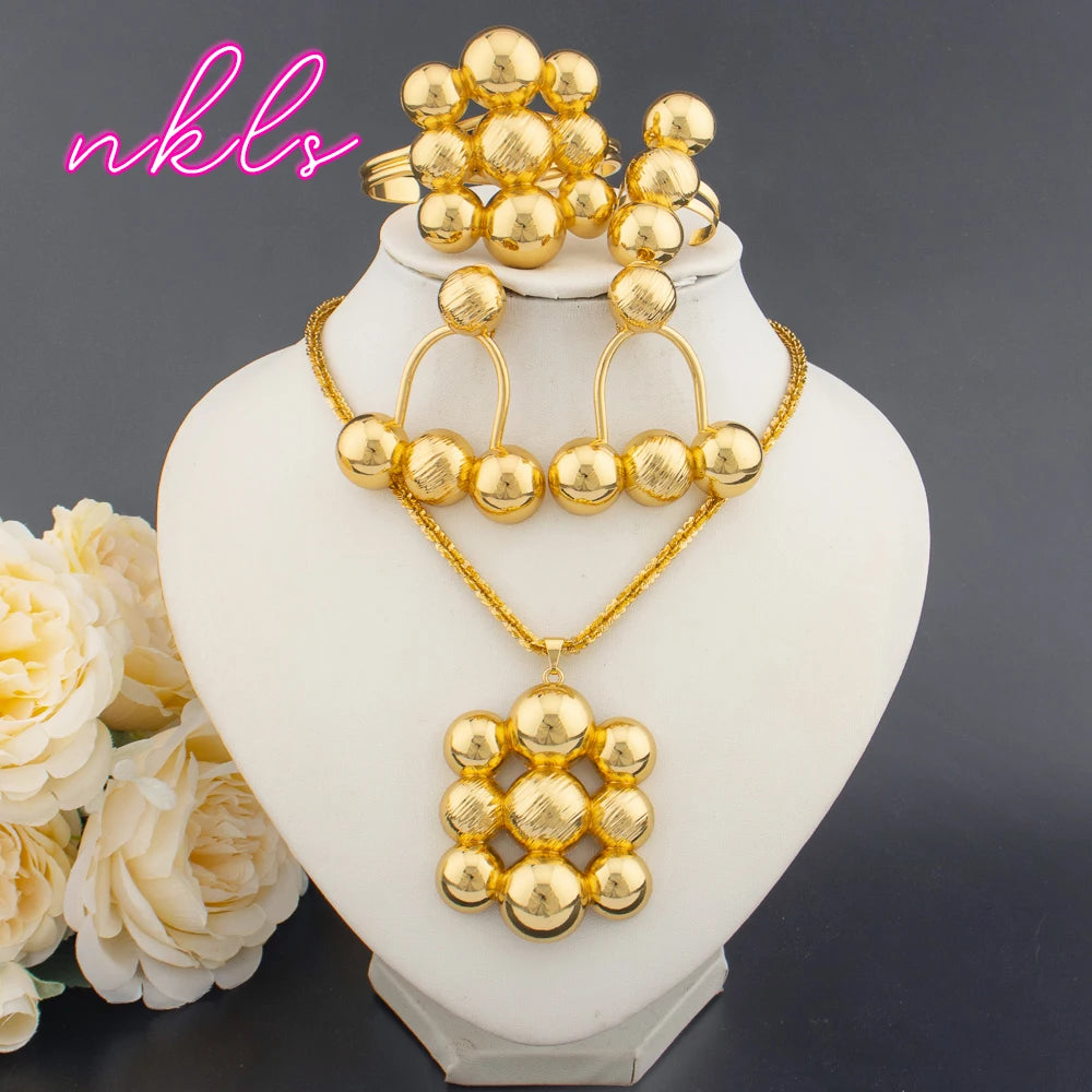 Fashion Woman Large Jewelry Set Dubai Gold Plated Necklace Beads Pendant Earrings Bangle Simple Style Banquet Party Accessories