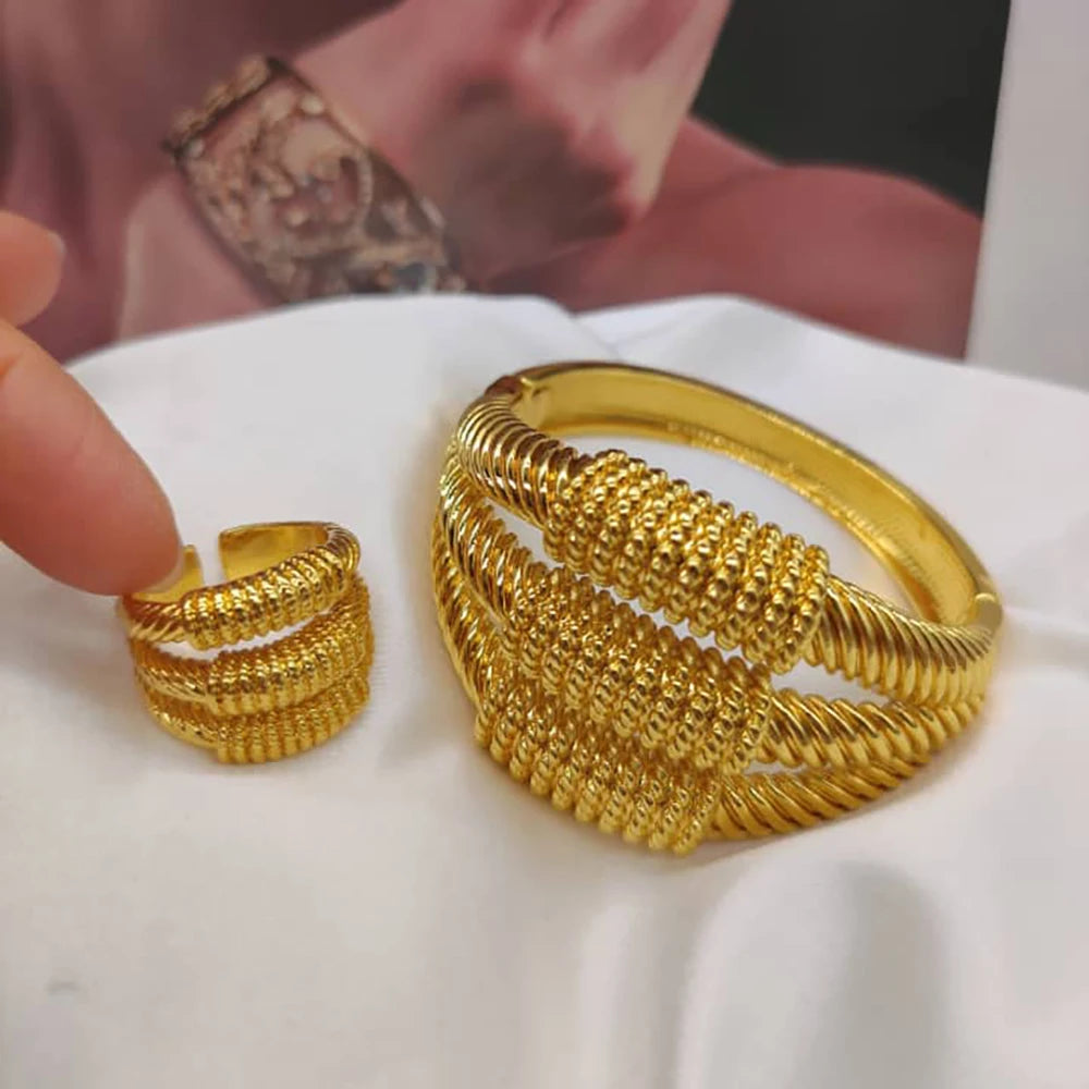 Bangle with Ring Jewelry Set for Party African 18k Gold Color Hand Bracelet Cocktail Ring 2Pcs Set for Engagement Jewelry Gifts
